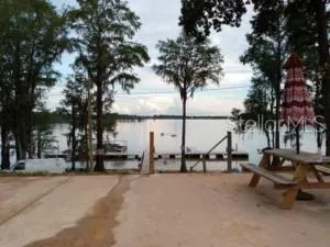 ROME AVENUE Alford, FL 32420
