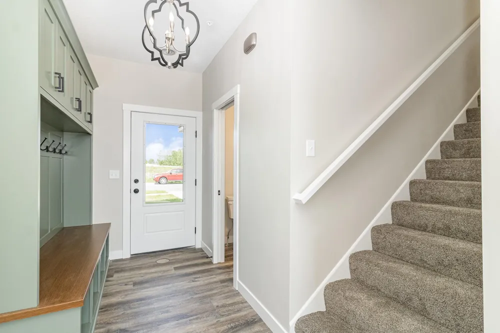 811 Viburnum Street Belle Plaine, MN 56011