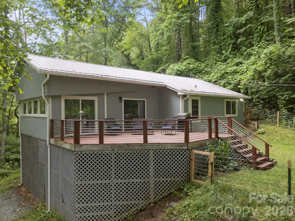 193 Timberside Drive Mars Hill, NC 28754