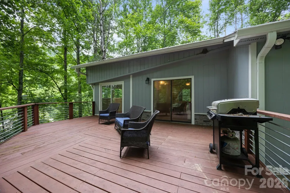 193 Timberside Drive Mars Hill, NC 28754