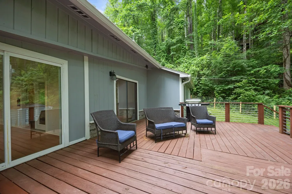 193 Timberside Drive Mars Hill, NC 28754