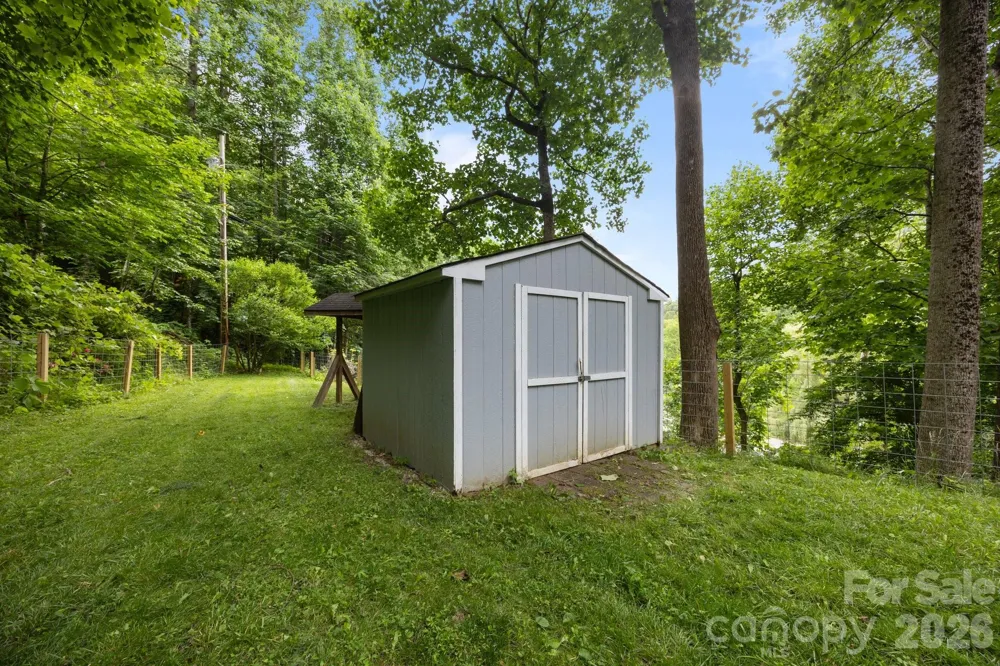 193 Timberside Drive Mars Hill, NC 28754