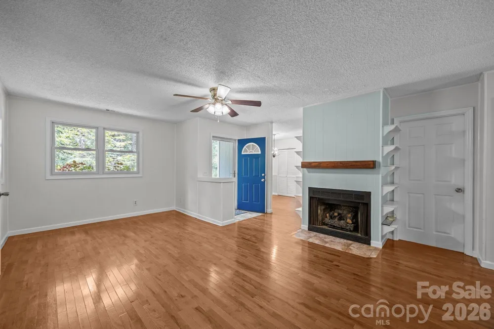 193 Timberside Drive Mars Hill, NC 28754