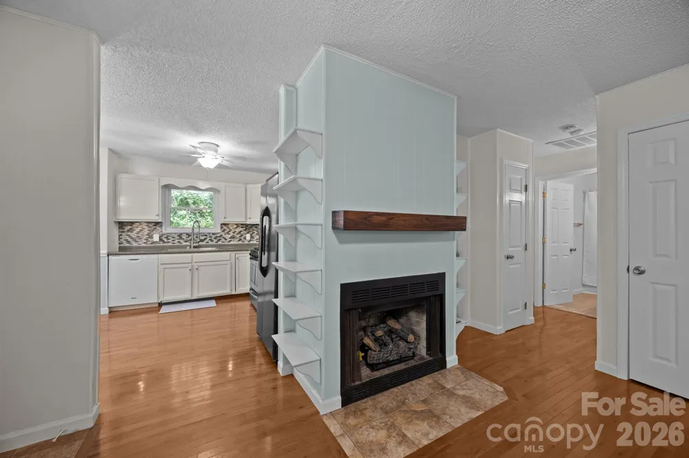 193 Timberside Drive Mars Hill, NC 28754