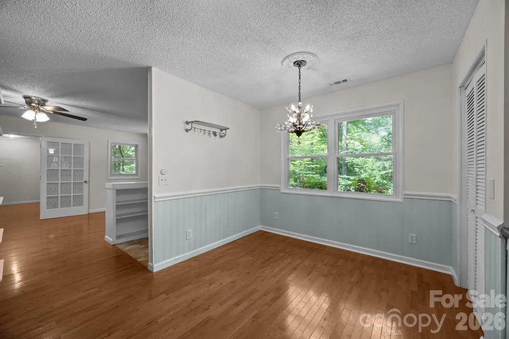 193 Timberside Drive Mars Hill, NC 28754