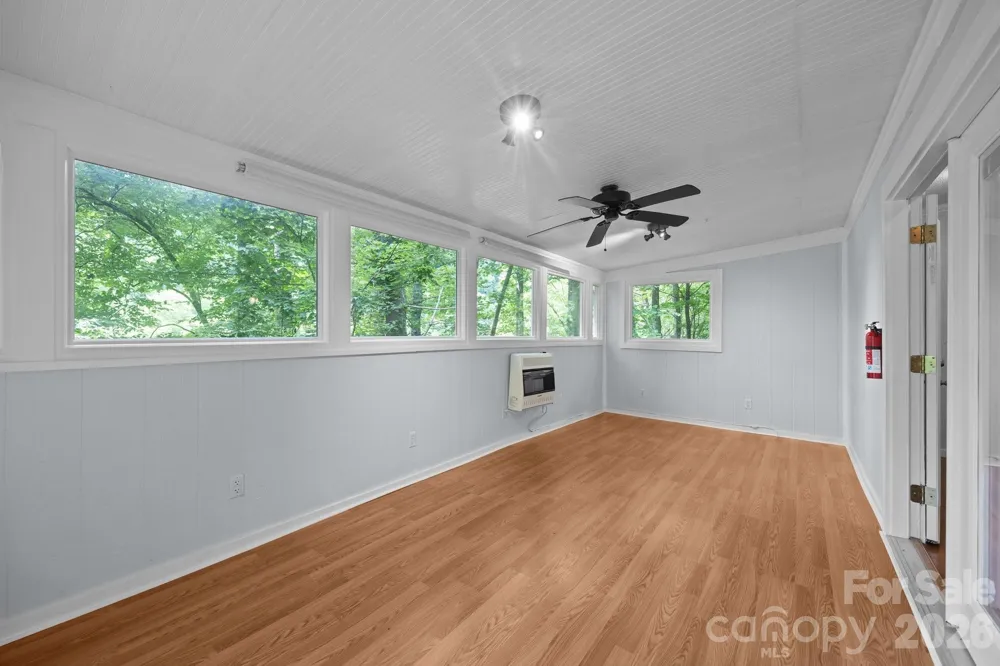 193 Timberside Drive Mars Hill, NC 28754
