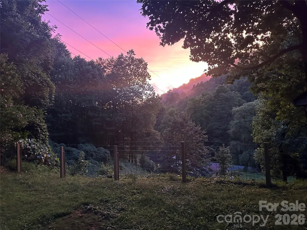 193 Timberside Drive Mars Hill, NC 28754
