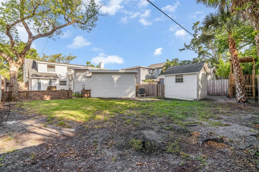 216 S SHORE CREST DRIVE Tampa, FL 33609