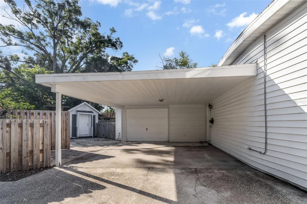 216 S SHORE CREST DRIVE Tampa, FL 33609