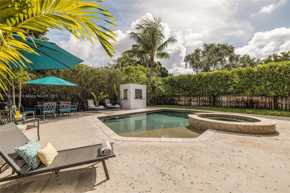 433 NE 91st St Miami Shores, FL 33138