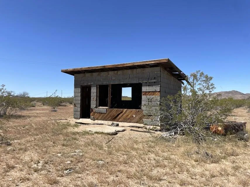 216 Jesse Road Landers, CA 92285