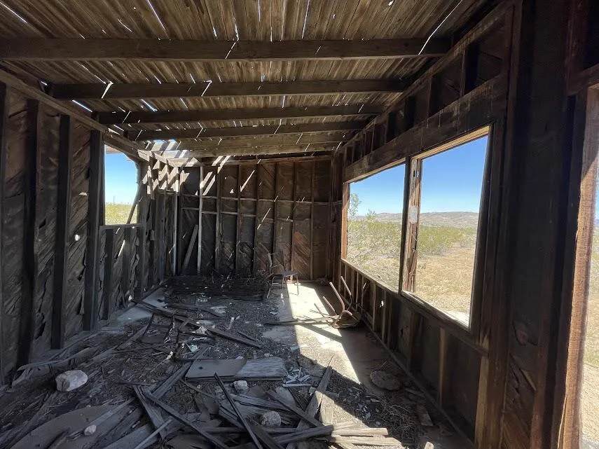 216 Jesse Road Landers, CA 92285