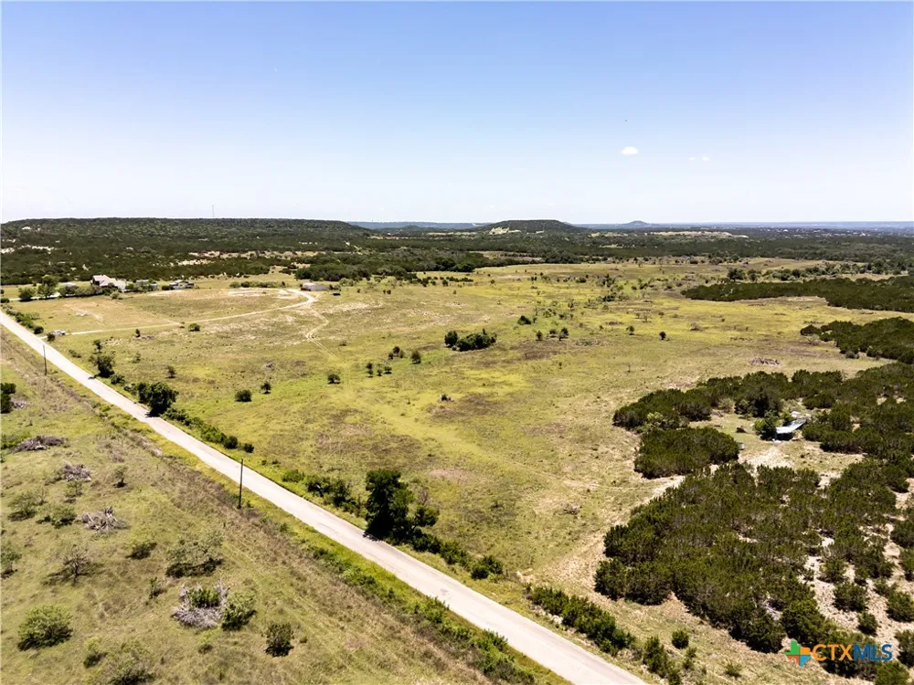 812 County Road 3295 Copperas Cove, TX 76522