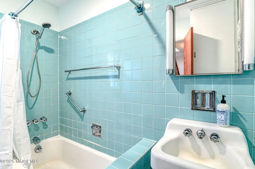 83 Cookman Avenue Ocean Grove, NJ 07756
