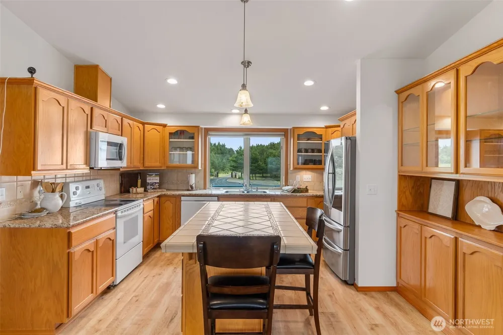 708 Sea Vista Lane Grayland, WA 98547