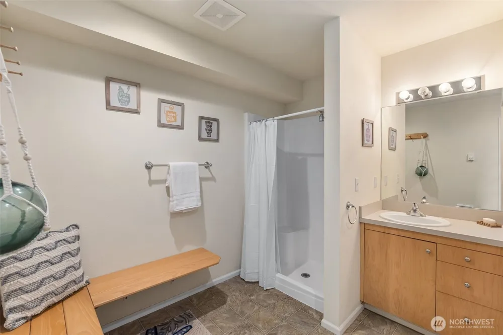708 Sea Vista Lane Grayland, WA 98547