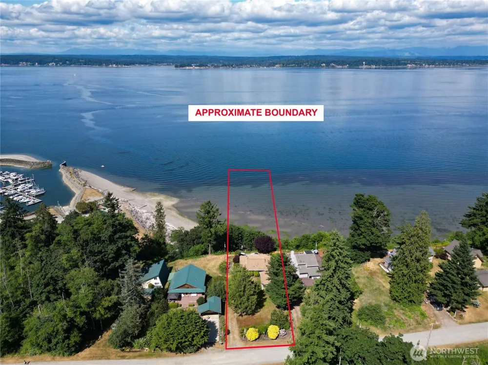 16 A Saratoga  (Including D-15) Drive Hat Island, WA 98206