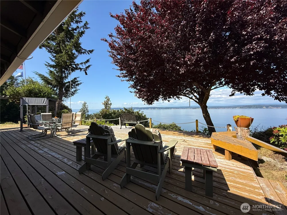 16 A Saratoga  (Including D-15) Drive Hat Island, WA 98206