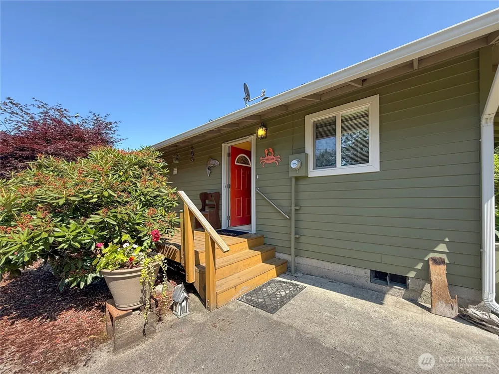 16 A Saratoga  (Including D-15) Drive Hat Island, WA 98206