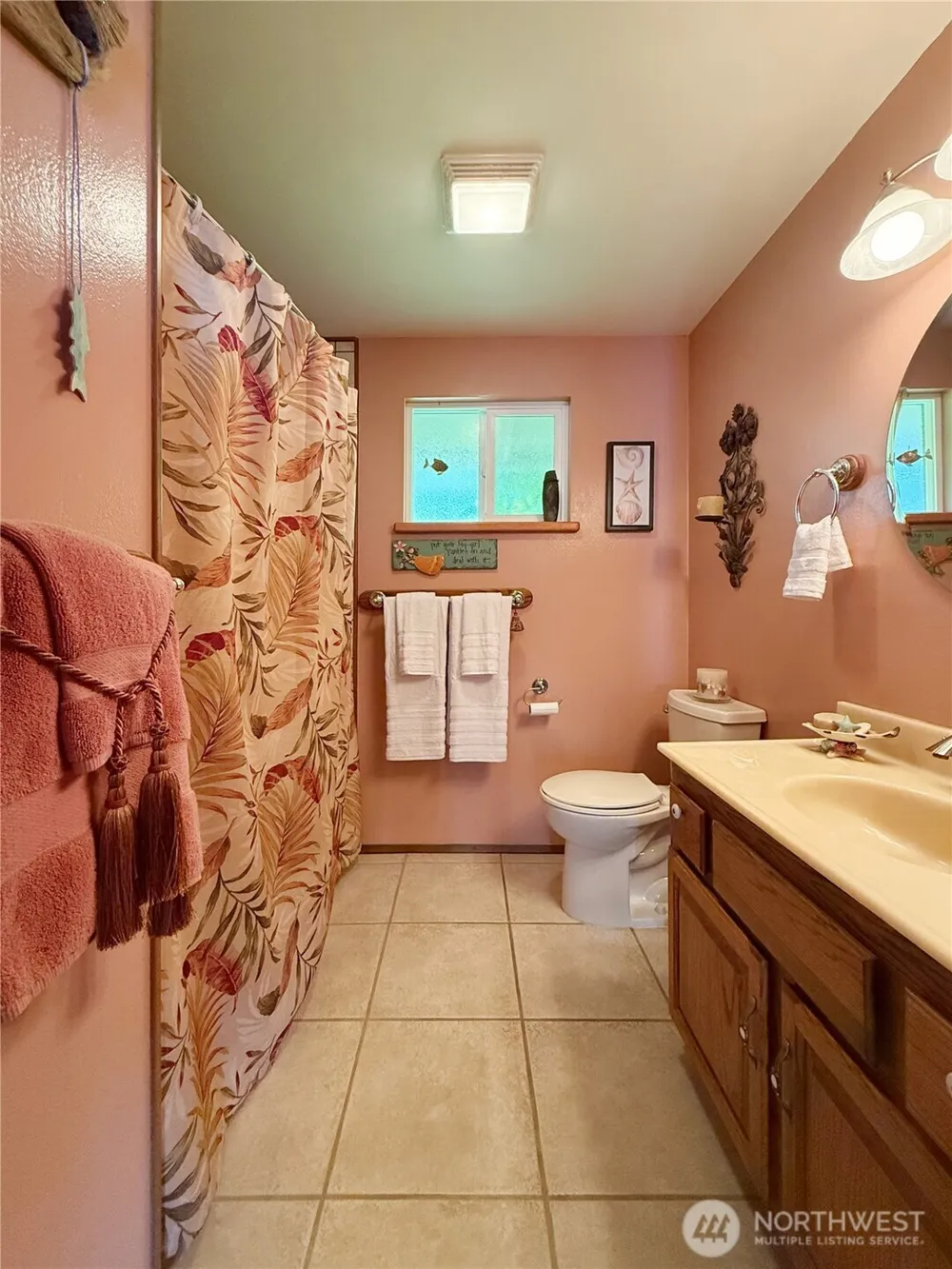 16 A Saratoga  (Including D-15) Drive Hat Island, WA 98206