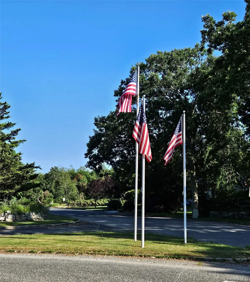 3650 Bay Shore Road Greenport, NY 11944