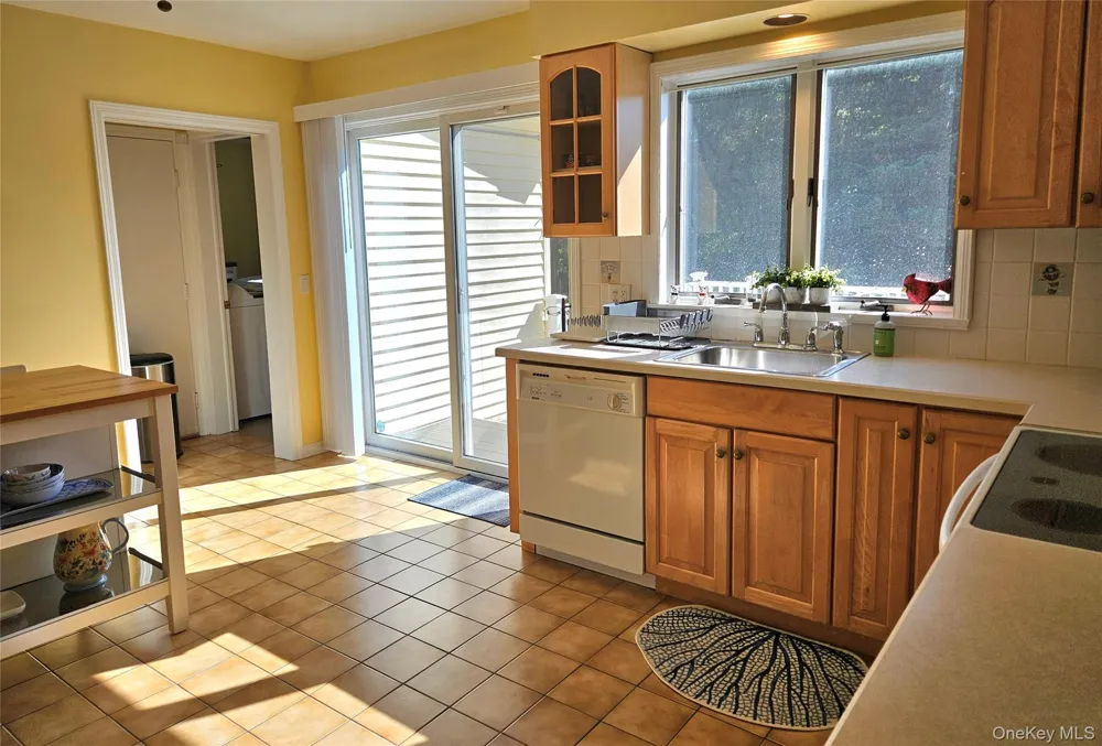 3650 Bay Shore Road Greenport, NY 11944