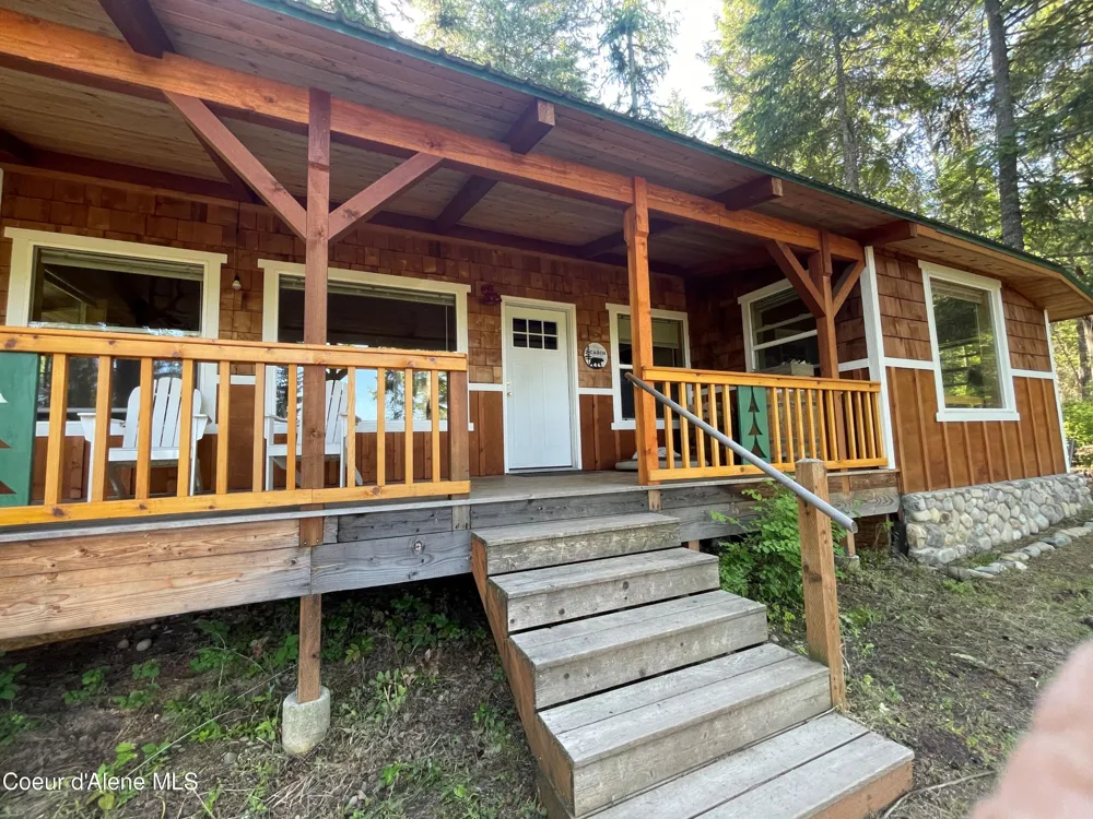 1942 Two Tail Road Bonners Ferry, ID 83805