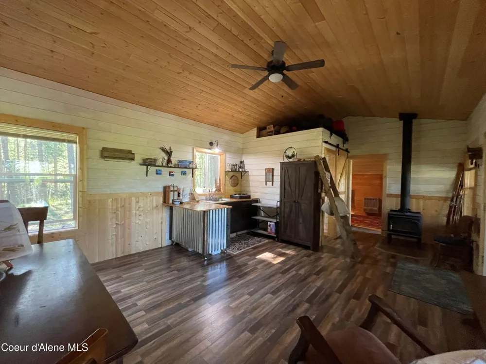 1942 Two Tail Road Bonners Ferry, ID 83805