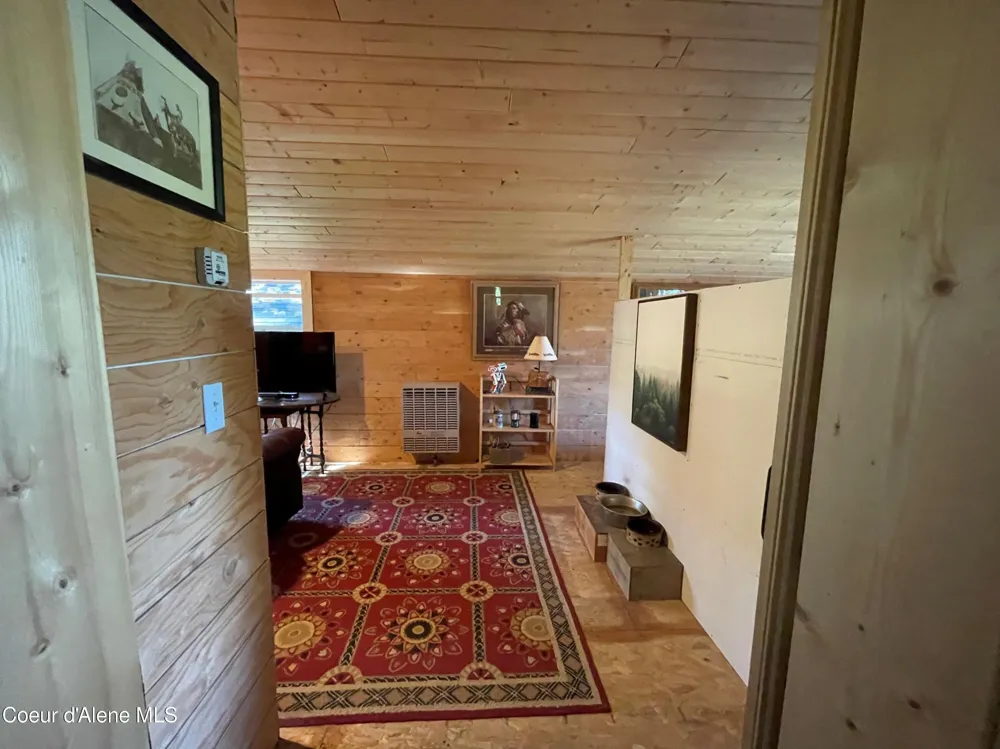 1942 Two Tail Road Bonners Ferry, ID 83805