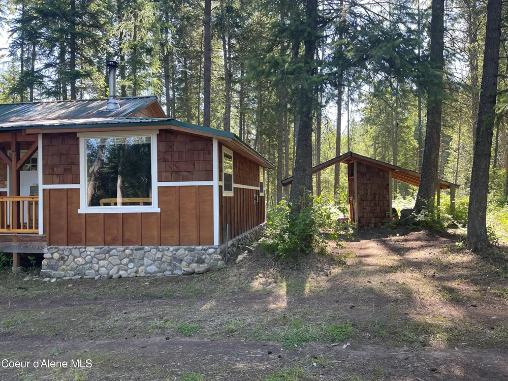 1942 Two Tail Road Bonners Ferry, ID 83805