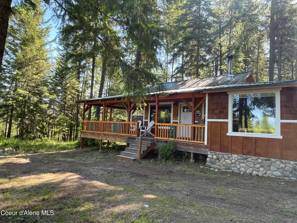 1942 Two Tail Road Bonners Ferry, ID 83805