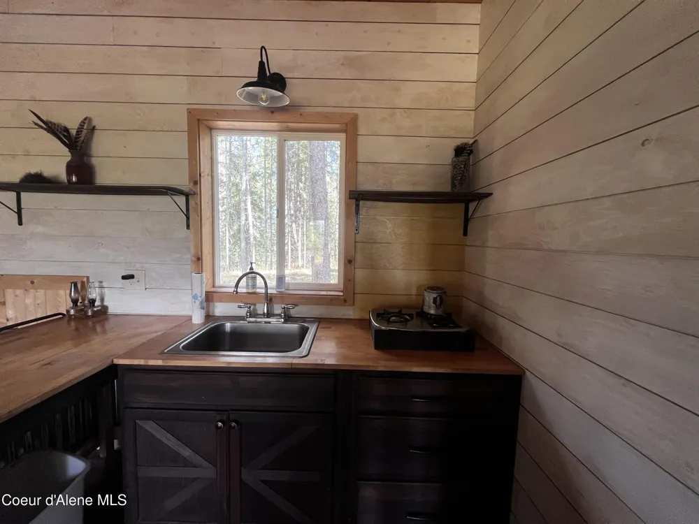 1942 Two Tail Road Bonners Ferry, ID 83805