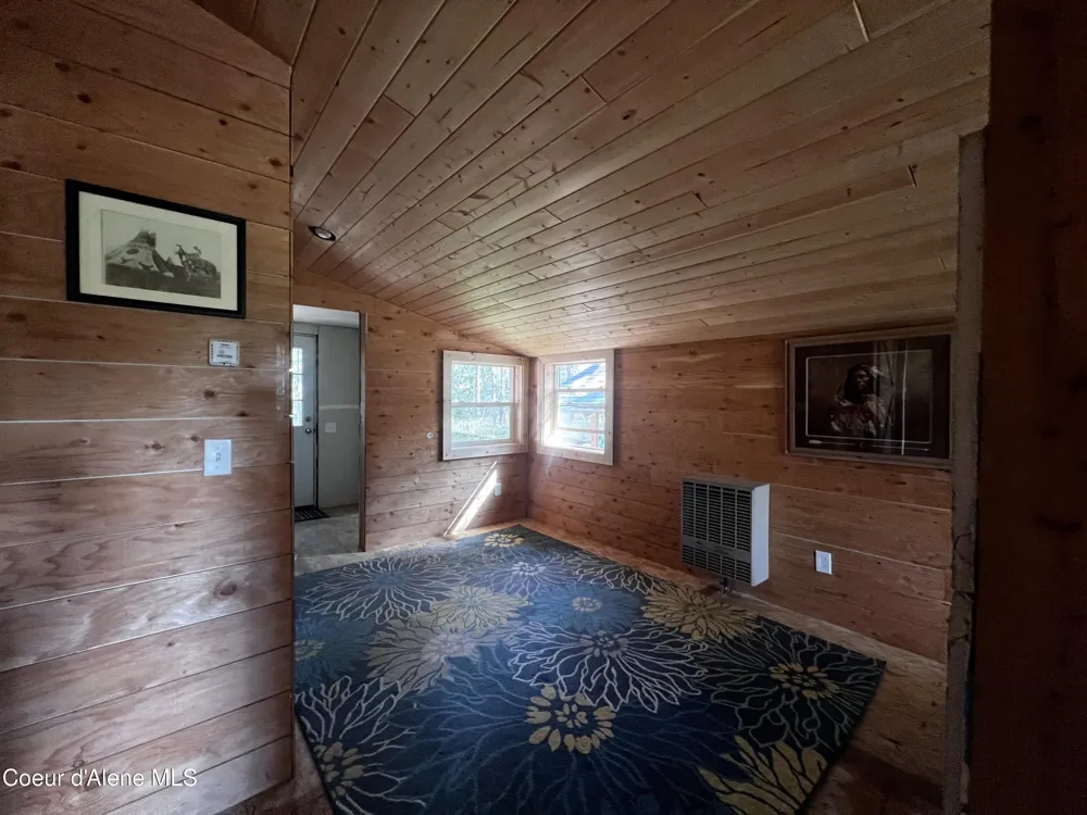 1942 Two Tail Road Bonners Ferry, ID 83805