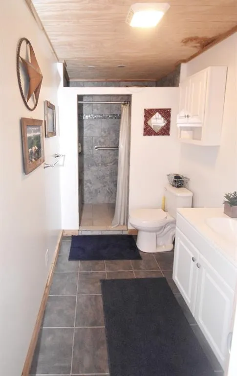 1611 County Road 1858 Yantis, TX 75497