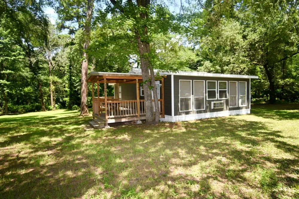 1611 County Road 1858 Yantis, TX 75497
