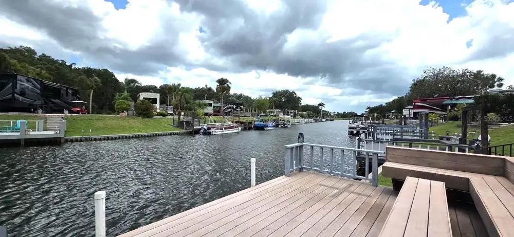 568 WATERWAY DRIVE River Ranch, FL 33867