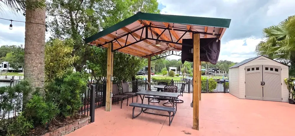 568 WATERWAY DRIVE River Ranch, FL 33867