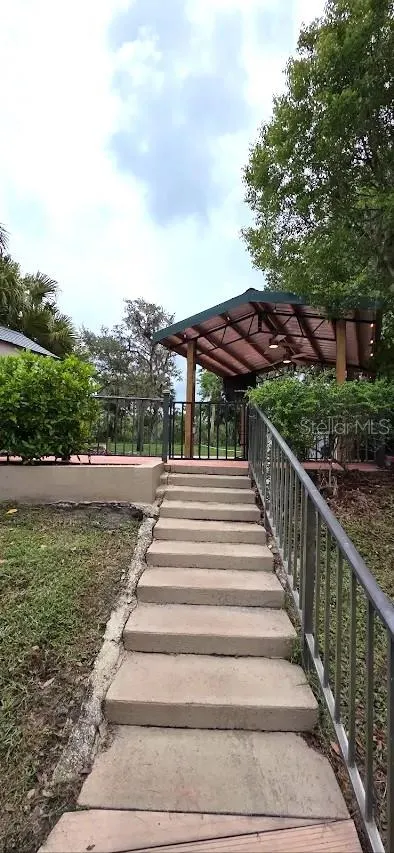 568 WATERWAY DRIVE River Ranch, FL 33867