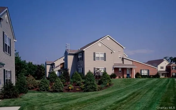 36 Neal #36 South Setauket, NY 11720