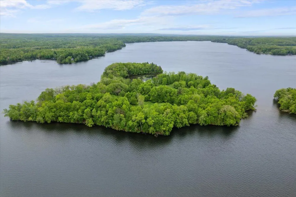X Garbutt Island Birchwood, WI 54817
