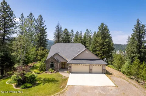 608 Country Club Lane
