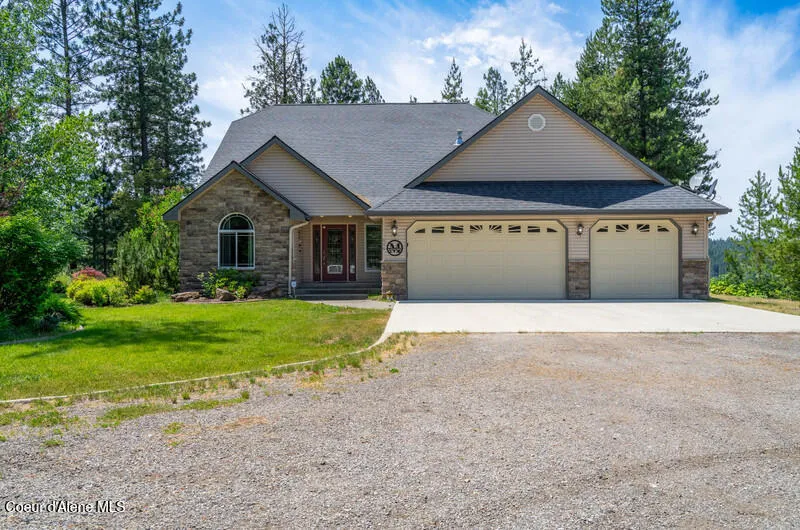 608 Country Club Lane Pinehurst, ID 83850