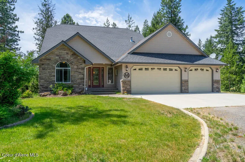 608 Country Club Lane Pinehurst, ID 83850