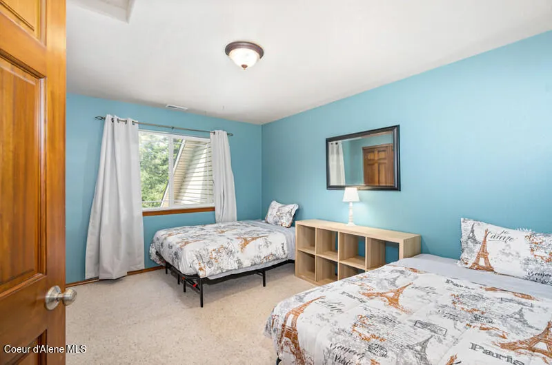 608 Country Club Lane Pinehurst, ID 83850