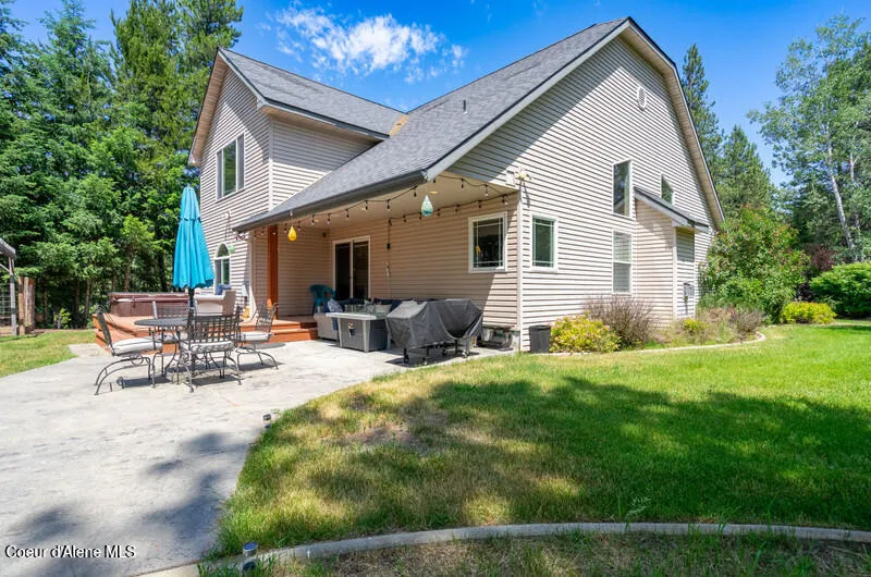 608 Country Club Lane Pinehurst, ID 83850