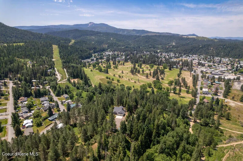 608 Country Club Lane Pinehurst, ID 83850