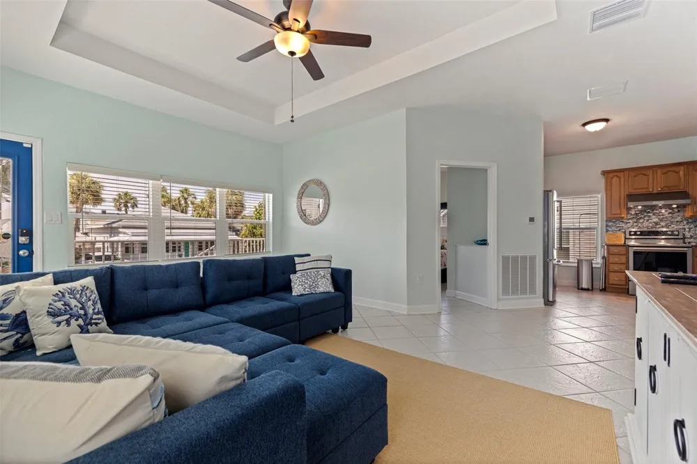 106 7TH AVENUE St Pete Beach, FL 33706