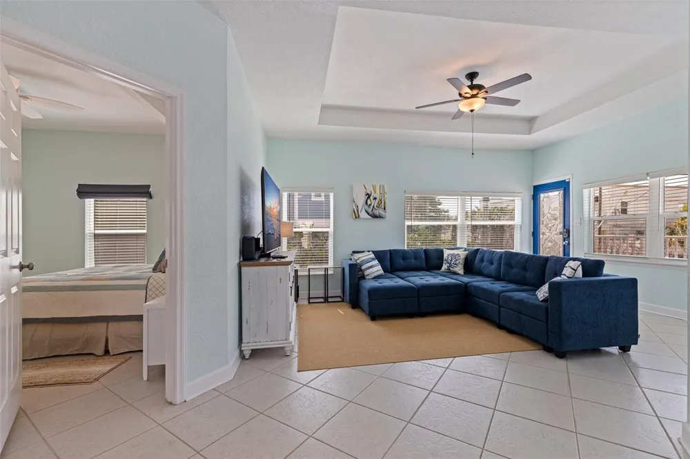 106 7TH AVENUE St Pete Beach, FL 33706