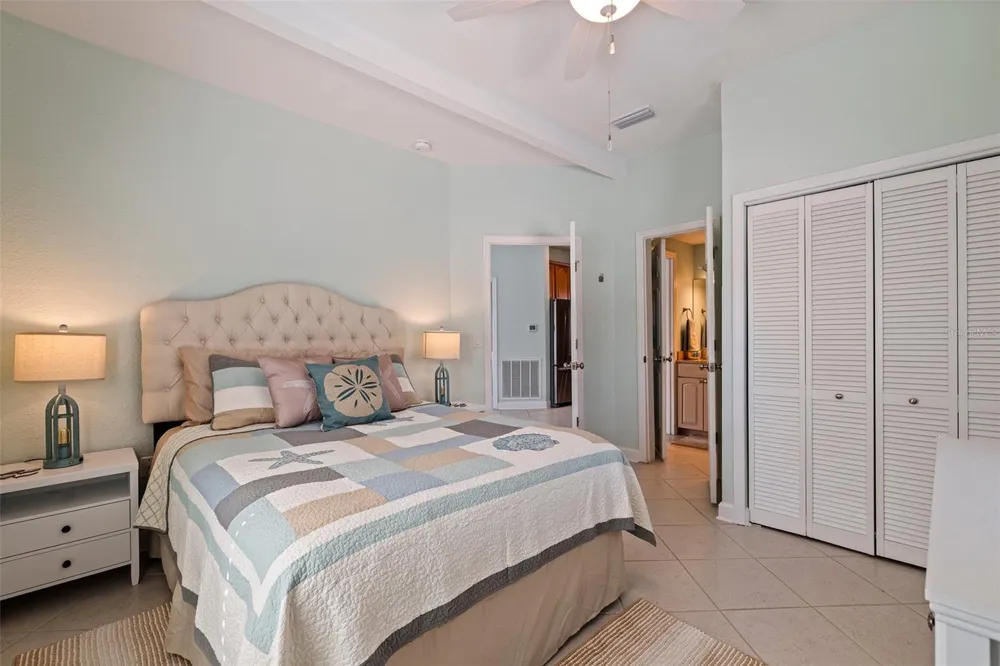 106 7TH AVENUE St Pete Beach, FL 33706