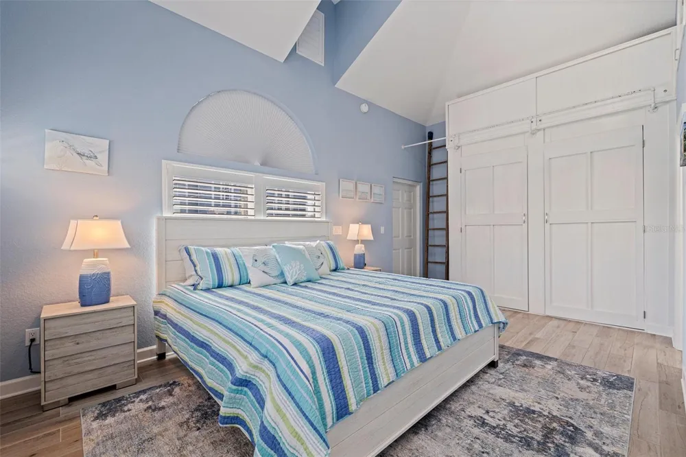 106 7TH AVENUE St Pete Beach, FL 33706